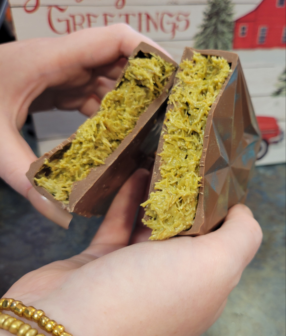 Giant Pistachio Knafeh Chocolate Bar (aka The Dubai Bar)