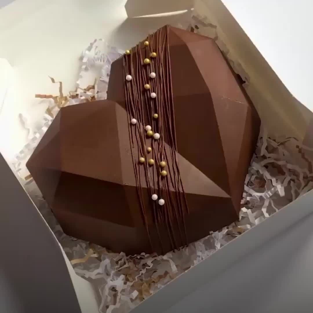 Breakable Chocolate Smash Heart